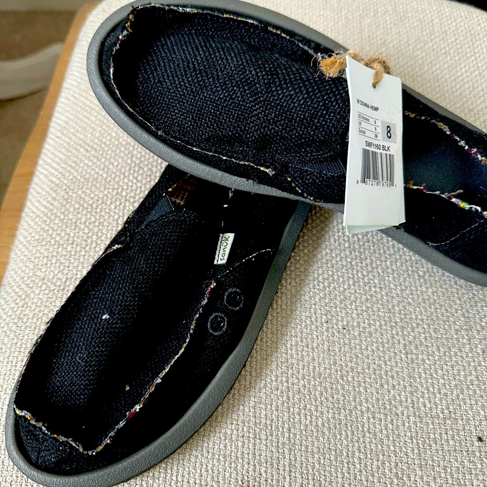 Sanuk Black Slipons